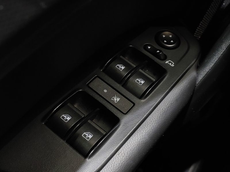 Fiat ARGO 1.8 E.TORQ FLEX HGT AT6 2018/2019 BETIOLO NOVOS E SEMINOVOS LAJEADO / Carros no Vale