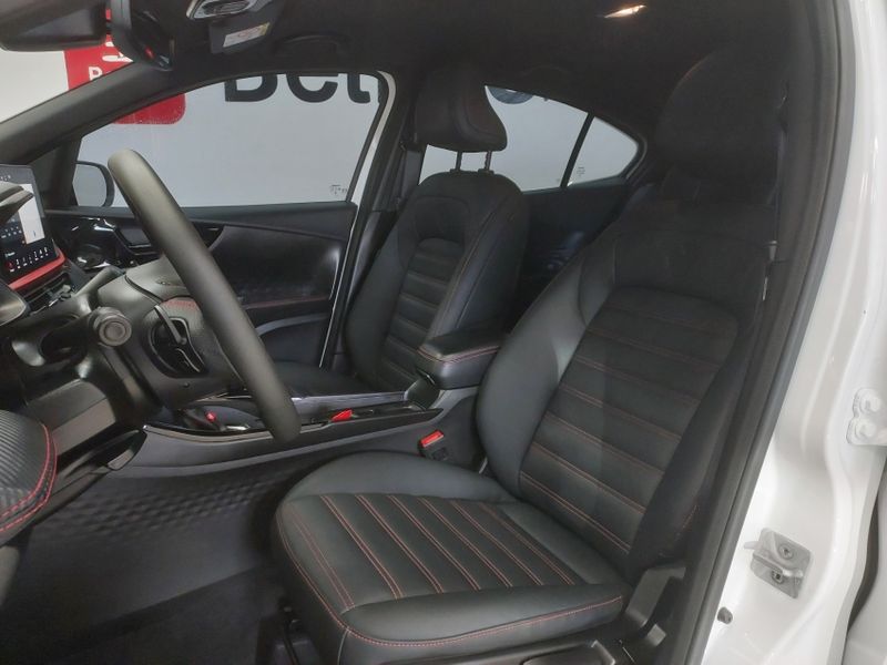 Fiat FASTBACK 1.3 TURBO 270 FLEX ABARTH AT6 2025/2025 BETIOLO NOVOS E SEMINOVOS LAJEADO / Carros no Vale Fiat FASTBACK 1.3 TURBO 270 FLEX ABARTH AT6 2025/2025 BETIOLO NOVOS E SEMINOVOS LAJEADO / Carros no Vale