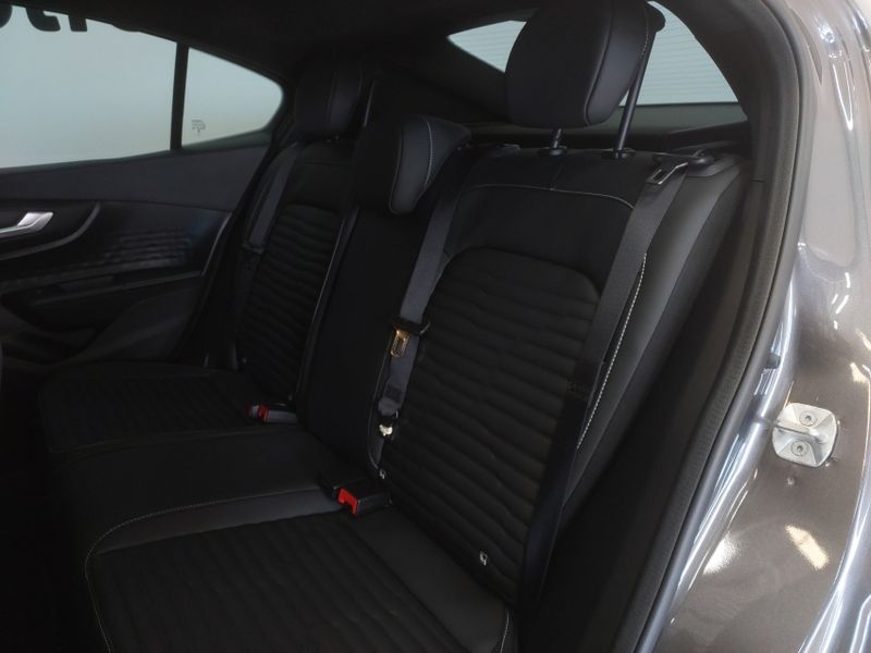 Fiat FASTBACK 1.3 TURBO 270 FLEX LIMITED EDITION AT6 2025/2025 BETIOLO NOVOS E SEMINOVOS LAJEADO / Carros no Vale Fiat FASTBACK 1.3 TURBO 270 FLEX LIMITED EDITION AT6 2025/2025 BETIOLO NOVOS E SEMINOVOS LAJEADO / Carros no Vale