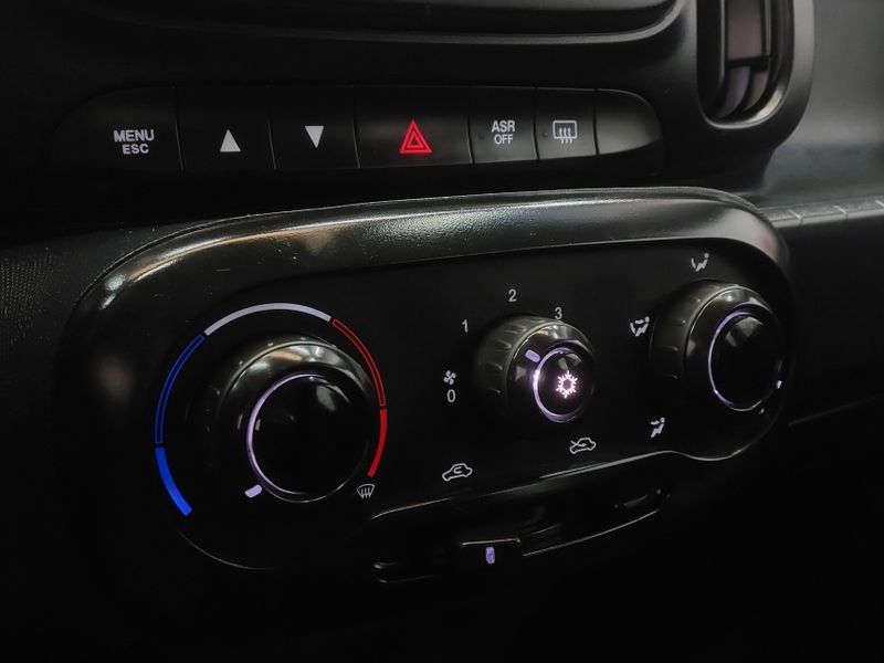 Fiat MOBI 1.0 EVO FLEX LIKE MANUAL 2023/2023 BETIOLO NOVOS E SEMINOVOS LAJEADO / Carros no Vale Fiat MOBI 1.0 EVO FLEX LIKE MANUAL 2023/2023 BETIOLO NOVOS E SEMINOVOS LAJEADO / Carros no Vale