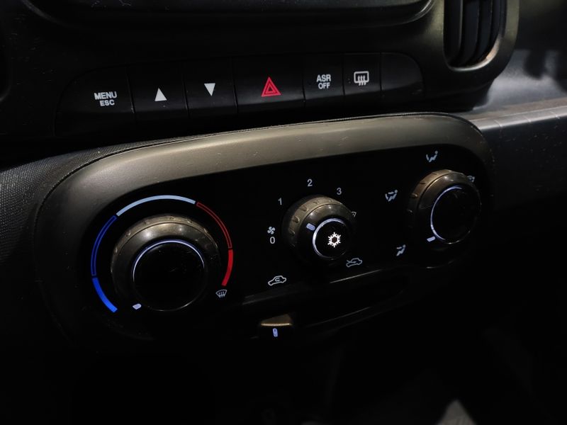 Fiat MOBI 1.0 EVO FLEX LIKE MANUAL 2024/2025 BETIOLO NOVOS E SEMINOVOS LAJEADO / Carros no Vale Fiat MOBI 1.0 EVO FLEX LIKE MANUAL 2024/2025 BETIOLO NOVOS E SEMINOVOS LAJEADO / Carros no Vale