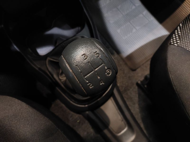 Fiat MOBI 1.0 EVO FLEX LIKE MANUAL 2024/2025 BETIOLO NOVOS E SEMINOVOS LAJEADO / Carros no Vale Fiat MOBI 1.0 EVO FLEX LIKE MANUAL 2024/2025 BETIOLO NOVOS E SEMINOVOS LAJEADO / Carros no Vale