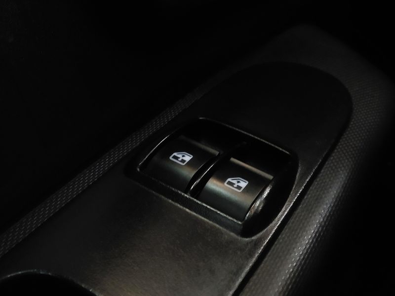 Fiat MOBI 1.0 EVO FLEX LIKE MANUAL 2024/2025 BETIOLO NOVOS E SEMINOVOS LAJEADO / Carros no Vale Fiat MOBI 1.0 EVO FLEX LIKE MANUAL 2024/2025 BETIOLO NOVOS E SEMINOVOS LAJEADO / Carros no Vale