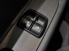 Fiat MOBI 1.0 EVO FLEX LIKE MANUAL 2024/2025 BETIOLO NOVOS E SEMINOVOS LAJEADO / Carros no Vale