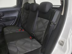 Fiat MOBI 1.0 EVO FLEX LIKE MANUAL 2023/2023 BETIOLO NOVOS E SEMINOVOS LAJEADO / Carros no Vale
