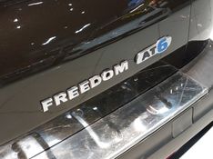 Fiat TORO 1.8 16V EVO FLEX FREEDOM AT6 2017/2018 BETIOLO NOVOS E SEMINOVOS LAJEADO / Carros no Vale