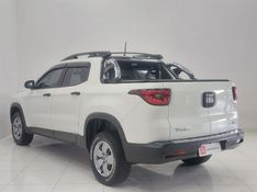 Fiat TORO 1.8 16V EVO FLEX FREEDOM AT6 2016/2017 BETIOLO NOVOS E SEMINOVOS LAJEADO / Carros no Vale