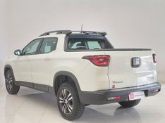 Fiat TORO 2.0 16V TURBO DIESEL FREEDOM 4WD AT9 2022/2023 BETIOLO NOVOS E SEMINOVOS LAJEADO / Carros no Vale