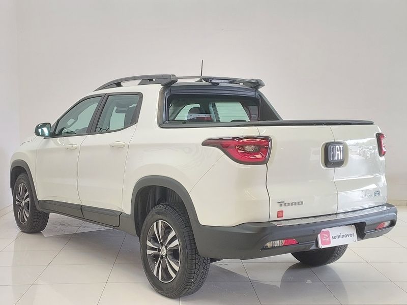 Fiat TORO 2.0 16V TURBO DIESEL FREEDOM 4WD AT9 2022/2023 BETIOLO NOVOS E SEMINOVOS LAJEADO / Carros no Vale Fiat TORO 2.0 16V TURBO DIESEL FREEDOM 4WD AT9 2022/2023 BETIOLO NOVOS E SEMINOVOS LAJEADO / Carros no Vale