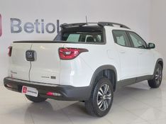 Fiat TORO 2.0 16V TURBO DIESEL FREEDOM 4WD AT9 2022/2023 BETIOLO NOVOS E SEMINOVOS LAJEADO / Carros no Vale