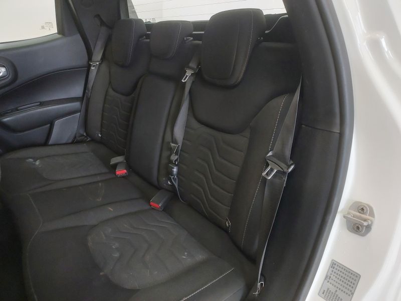 Fiat TORO 2.0 16V TURBO DIESEL FREEDOM 4WD AT9 2022/2023 BETIOLO NOVOS E SEMINOVOS LAJEADO / Carros no Vale Fiat TORO 2.0 16V TURBO DIESEL FREEDOM 4WD AT9 2022/2023 BETIOLO NOVOS E SEMINOVOS LAJEADO / Carros no Vale