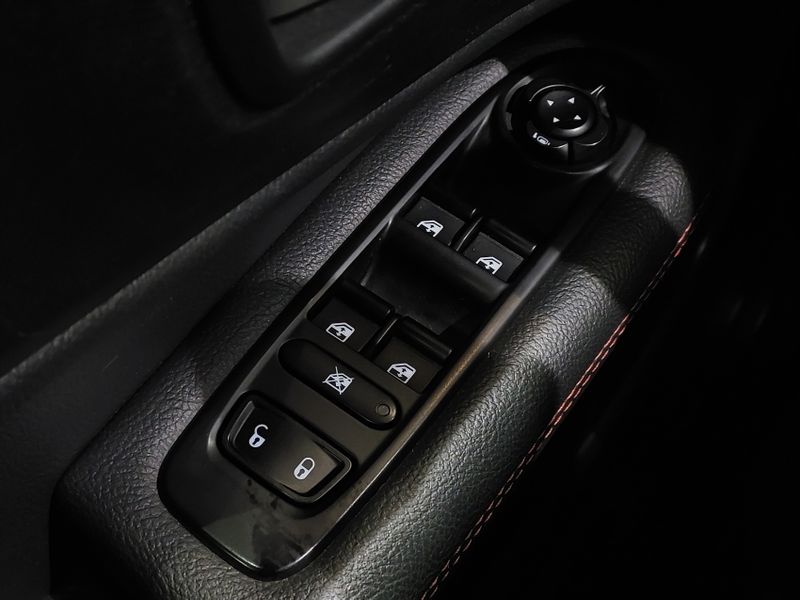 Fiat TORO 2.0 16V TURBO DIESEL ULTRA 4WD AT9 2023/2023 BETIOLO NOVOS E SEMINOVOS LAJEADO / Carros no Vale