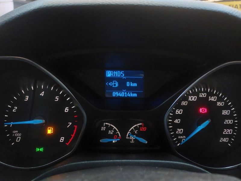 Ford FOCUS 2.0 TITANIUM 16V FLEX 4P POWERSHIFT 2014/2015 BETIOLO NOVOS E SEMINOVOS LAJEADO / Carros no Vale
