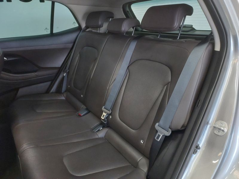 Hyundai CRETA 1.0 TGDI FLEX PLATINUM AUTOMÁTICO 2024/2024 BETIOLO NOVOS E SEMINOVOS LAJEADO / Carros no Vale Hyundai CRETA 1.0 TGDI FLEX PLATINUM AUTOMÁTICO 2024/2024 BETIOLO NOVOS E SEMINOVOS LAJEADO / Carros no Vale