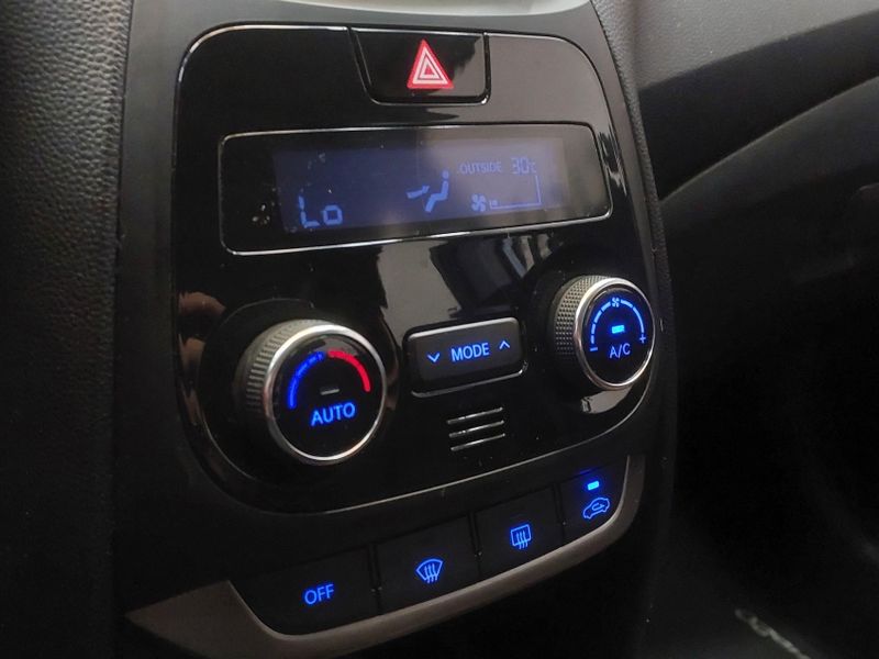 Hyundai HB20 1.6 PREMIUM 16V FLEX 4P AUTOMÁTICO 2016/2017 BETIOLO NOVOS E SEMINOVOS LAJEADO / Carros no Vale Hyundai HB20 1.6 PREMIUM 16V FLEX 4P AUTOMÁTICO 2016/2017 BETIOLO NOVOS E SEMINOVOS LAJEADO / Carros no Vale