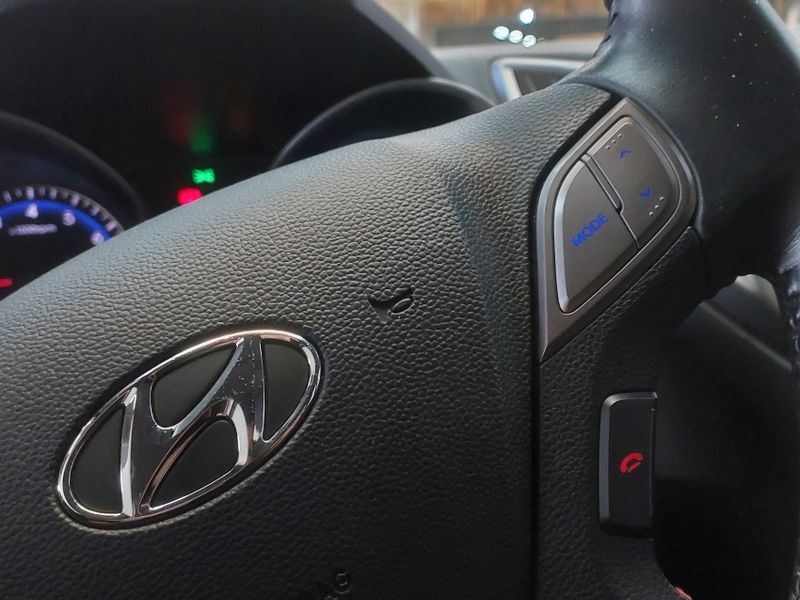 Hyundai HB20 1.6 PREMIUM 16V FLEX 4P AUTOMÁTICO 2016/2017 BETIOLO NOVOS E SEMINOVOS LAJEADO / Carros no Vale Hyundai HB20 1.6 PREMIUM 16V FLEX 4P AUTOMÁTICO 2016/2017 BETIOLO NOVOS E SEMINOVOS LAJEADO / Carros no Vale