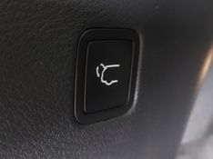 JEEP COMMANDER 1.3 T270 TURBO FLEX LONGITUDE AT6 2024/2025 BETIOLO NOVOS E SEMINOVOS LAJEADO / Carros no Vale