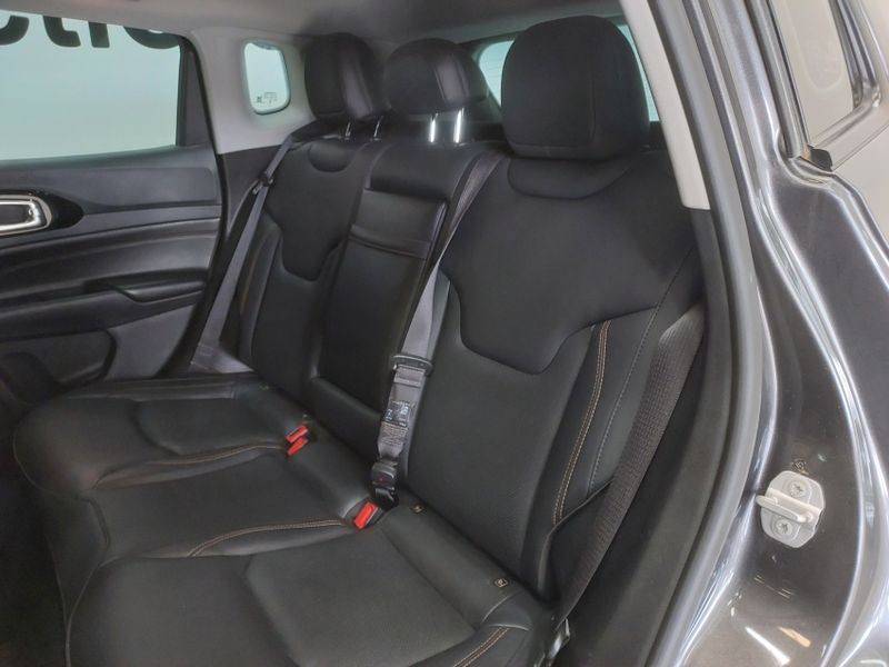 JEEP COMPASS 1.3 T270 TURBO FLEX LIMITED AT6 2022/2023 BETIOLO NOVOS E SEMINOVOS LAJEADO / Carros no Vale