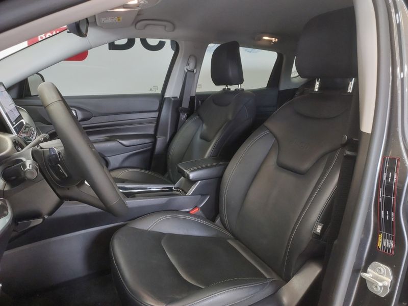 JEEP COMPASS 1.3 T270 TURBO FLEX LONGITUDE AT6 2024/2025 BETIOLO NOVOS E SEMINOVOS LAJEADO / Carros no Vale JEEP COMPASS 1.3 T270 TURBO FLEX LONGITUDE AT6 2024/2025 BETIOLO NOVOS E SEMINOVOS LAJEADO / Carros no Vale