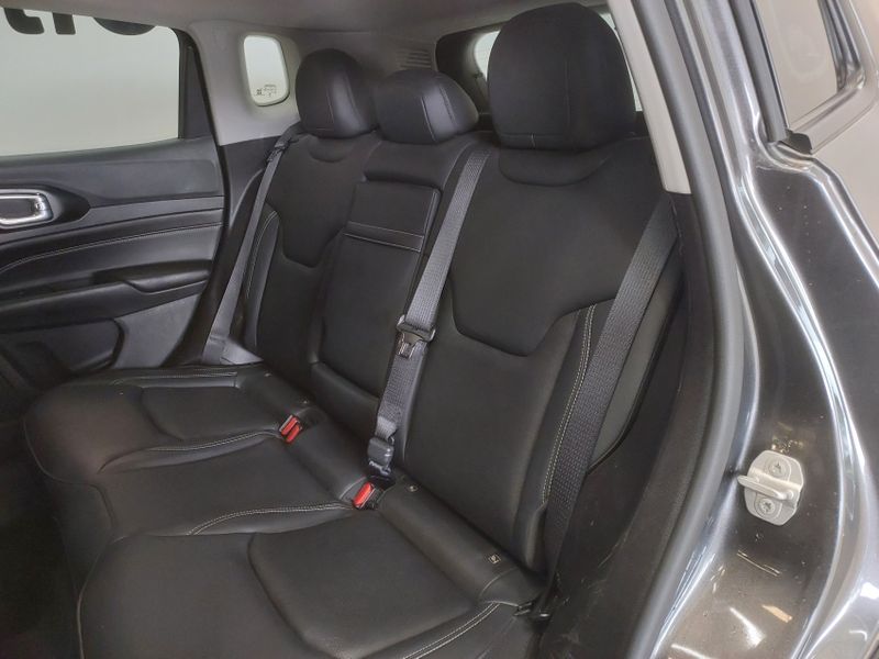 JEEP COMPASS 1.3 T270 TURBO FLEX LONGITUDE AT6 2024/2025 BETIOLO NOVOS E SEMINOVOS LAJEADO / Carros no Vale JEEP COMPASS 1.3 T270 TURBO FLEX LONGITUDE AT6 2024/2025 BETIOLO NOVOS E SEMINOVOS LAJEADO / Carros no Vale