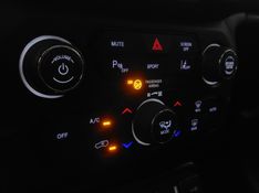 JEEP RENEGADE 1.3 T270 TURBO FLEX LONGITUDE AT6 2024/2024 BETIOLO NOVOS E SEMINOVOS LAJEADO / Carros no Vale