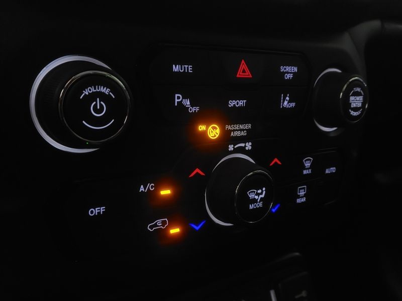JEEP RENEGADE 1.3 T270 TURBO FLEX LONGITUDE AT6 2024/2024 BETIOLO NOVOS E SEMINOVOS LAJEADO / Carros no Vale JEEP RENEGADE 1.3 T270 TURBO FLEX LONGITUDE AT6 2024/2024 BETIOLO NOVOS E SEMINOVOS LAJEADO / Carros no Vale