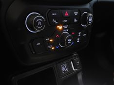 JEEP RENEGADE 1.3 T270 TURBO FLEX LONGITUDE AT6 2022/2023 BETIOLO NOVOS E SEMINOVOS LAJEADO / Carros no Vale