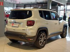 JEEP RENEGADE 1.3 T270 TURBO FLEX LONGITUDE AT6 2022/2023 BETIOLO NOVOS E SEMINOVOS LAJEADO / Carros no Vale