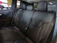 JEEP RENEGADE 1.3 T270 TURBO FLEX LONGITUDE AT6 2022/2023 BETIOLO NOVOS E SEMINOVOS LAJEADO / Carros no Vale