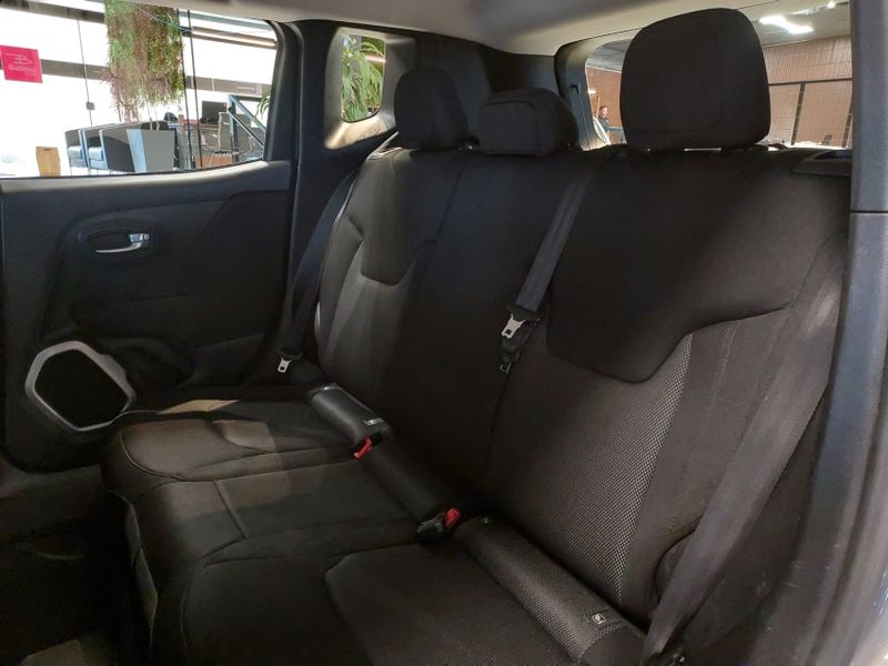 JEEP RENEGADE 1.8 16V FLEX SPORT 4P AUTOMÁTICO 2018/2019 BETIOLO NOVOS E SEMINOVOS LAJEADO / Carros no Vale JEEP RENEGADE 1.8 16V FLEX SPORT 4P AUTOMÁTICO 2018/2019 BETIOLO NOVOS E SEMINOVOS LAJEADO / Carros no Vale