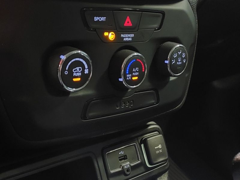 JEEP RENEGADE 1.8 16V FLEX SPORT 4P AUTOMÁTICO 2018/2019 BETIOLO NOVOS E SEMINOVOS LAJEADO / Carros no Vale JEEP RENEGADE 1.8 16V FLEX SPORT 4P AUTOMÁTICO 2018/2019 BETIOLO NOVOS E SEMINOVOS LAJEADO / Carros no Vale