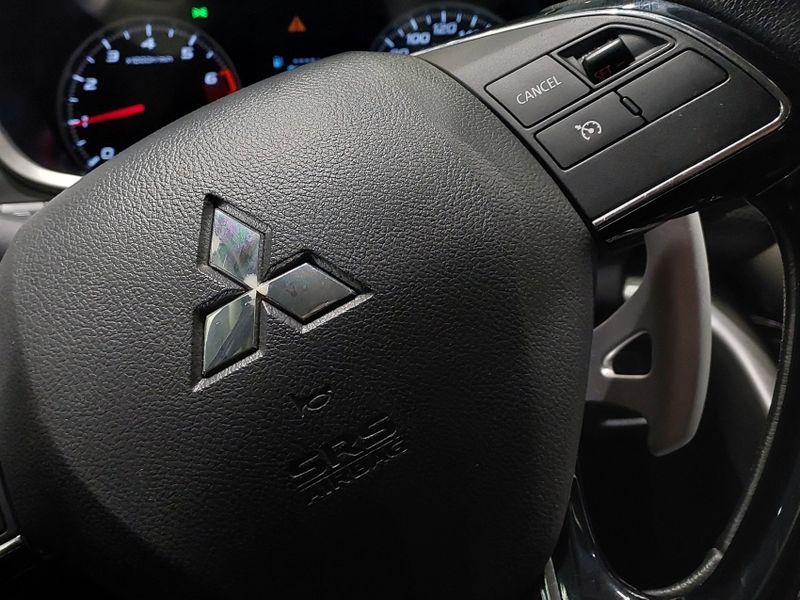 Mitsubishi ECLIPSE CROSS 1.5 MIVEC TURBO GASOLINA HPE CVT 2022/2023 BETIOLO NOVOS E SEMINOVOS LAJEADO / Carros no Vale Mitsubishi ECLIPSE CROSS 1.5 MIVEC TURBO GASOLINA HPE CVT 2022/2023 BETIOLO NOVOS E SEMINOVOS LAJEADO / Carros no Vale