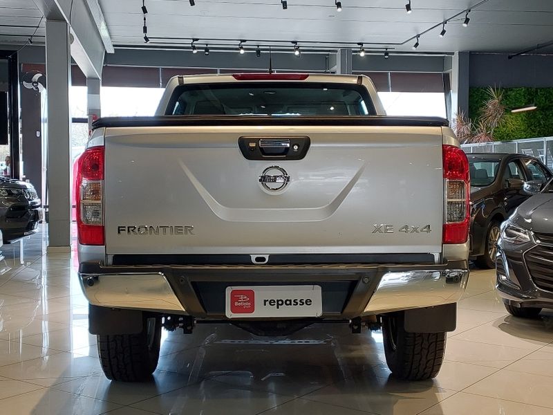 Nissan FRONTIER 2.3 16V TURBO DIESEL XE CD 4X4 AUTOMÁTICO 2018/2019 BETIOLO NOVOS E SEMINOVOS LAJEADO / Carros no Vale