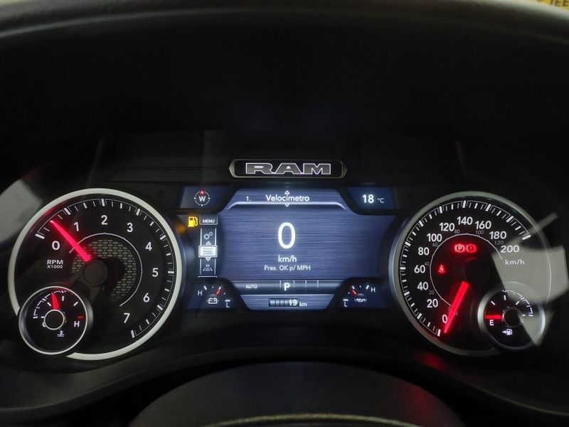 Ram 1500 3.0 HURRICANE 6 BITURBO GASOLINA BIG HORN CD 4X4 AUTOMÁTICO 2026/2026 BETIOLO NOVOS E SEMINOVOS LAJEADO / Carros no Vale