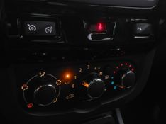 Renault DUSTER OROCH 1.6 16V SCE FLEX DYNAMIQUE MANUAL 2018/2019 BETIOLO NOVOS E SEMINOVOS LAJEADO / Carros no Vale