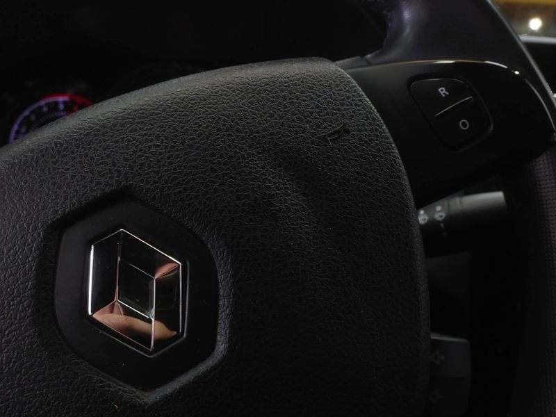Renault DUSTER OROCH 1.6 16V SCE FLEX DYNAMIQUE MANUAL 2018/2019 BETIOLO NOVOS E SEMINOVOS LAJEADO / Carros no Vale