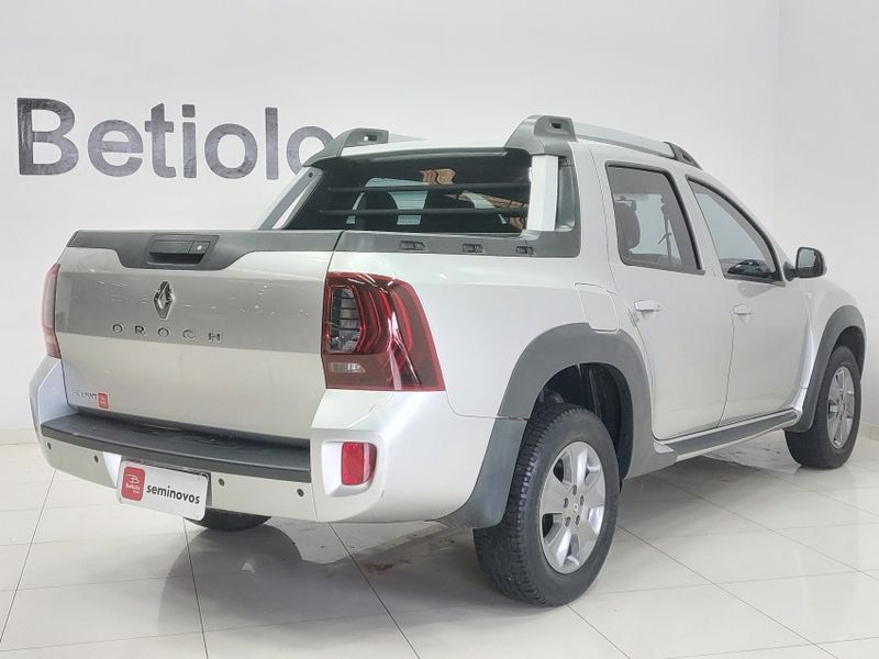 Renault DUSTER OROCH 1.6 16V SCE FLEX DYNAMIQUE MANUAL 2018/2019 BETIOLO NOVOS E SEMINOVOS LAJEADO / Carros no Vale