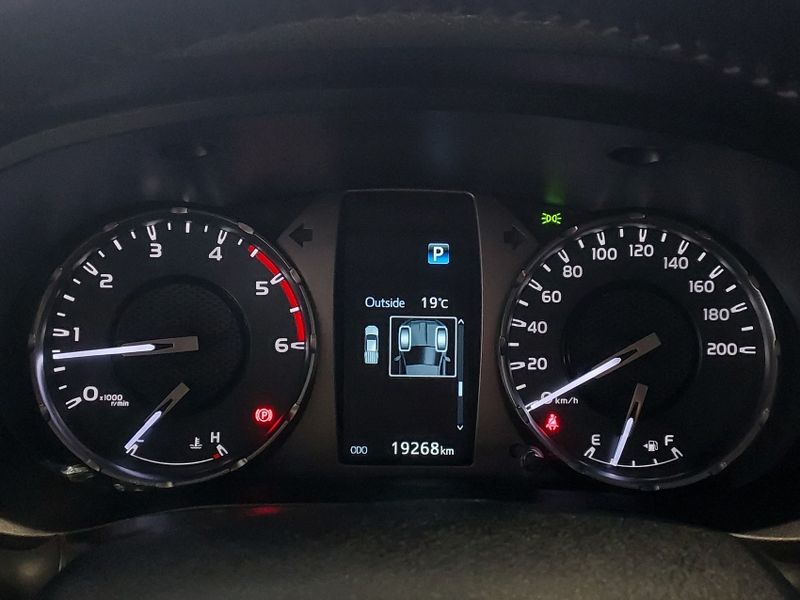 Toyota HILUX 2.8 D-4D TURBO DIESEL CD SR 4X4 AUTOMÁTICO 2025/2025 BETIOLO NOVOS E SEMINOVOS LAJEADO / Carros no Vale