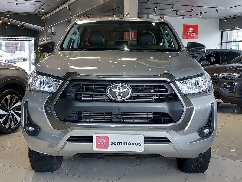 Toyota HILUX 2.8 D-4D TURBO DIESEL CD SR 4X4 AUTOMÁTICO 2025/2025 BETIOLO NOVOS E SEMINOVOS LAJEADO / Carros no Vale