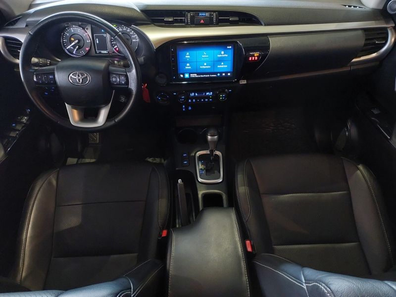 Toyota HILUX 2.8 D-4D TURBO DIESEL CD SR 4X4 AUTOMÁTICO 2025/2025 BETIOLO NOVOS E SEMINOVOS LAJEADO / Carros no Vale