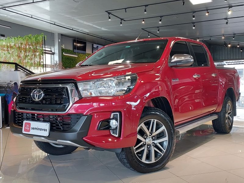 Toyota HILUX 2.8 SRV 4X4 CD 16V DIESEL 4P AUTOMÁTICO 2019/2020 BETIOLO NOVOS E SEMINOVOS LAJEADO / Carros no Vale Toyota HILUX 2.8 SRV 4X4 CD 16V DIESEL 4P AUTOMÁTICO 2019/2020 BETIOLO NOVOS E SEMINOVOS LAJEADO / Carros no Vale