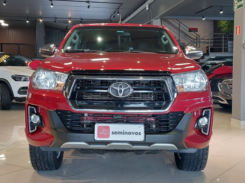 Toyota HILUX 2.8 SRV 4X4 CD 16V DIESEL 4P AUTOMÁTICO 2019/2020 BETIOLO NOVOS E SEMINOVOS LAJEADO / Carros no Vale Toyota HILUX 2.8 SRV 4X4 CD 16V DIESEL 4P AUTOMÁTICO 2019/2020 BETIOLO NOVOS E SEMINOVOS LAJEADO / Carros no Vale