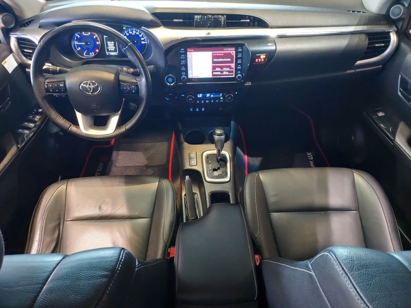 Toyota HILUX 2.8 SRV 4X4 CD 16V DIESEL 4P AUTOMÁTICO 2019/2020 BETIOLO NOVOS E SEMINOVOS LAJEADO / Carros no Vale Toyota HILUX 2.8 SRV 4X4 CD 16V DIESEL 4P AUTOMÁTICO 2019/2020 BETIOLO NOVOS E SEMINOVOS LAJEADO / Carros no Vale