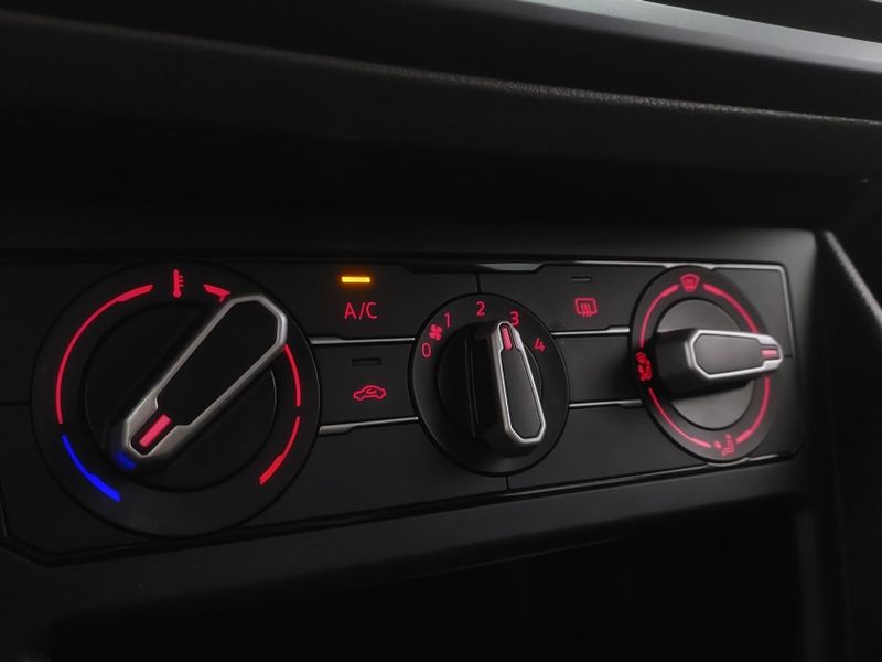 Volkswagen POLO 1.0 200 TSI COMFORTLINE AUTOMÁTICO 2022/2022 BETIOLO NOVOS E SEMINOVOS LAJEADO / Carros no Vale Volkswagen POLO 1.0 200 TSI COMFORTLINE AUTOMÁTICO 2022/2022 BETIOLO NOVOS E SEMINOVOS LAJEADO / Carros no Vale