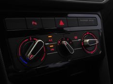 Volkswagen T-CROSS 1.0 200 TSI TOTAL FLEX AUTOMÁTICO 2019/2020 BETIOLO NOVOS E SEMINOVOS LAJEADO / Carros no Vale