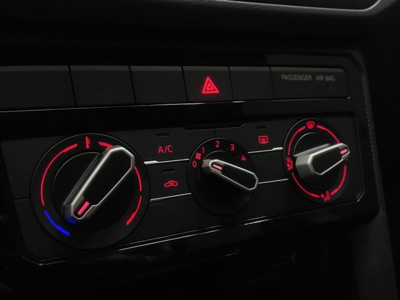 Volkswagen T-CROSS 1.0 200 TSI TOTAL FLEX AUTOMÁTICO 2021/2021 BETIOLO NOVOS E SEMINOVOS LAJEADO / Carros no Vale