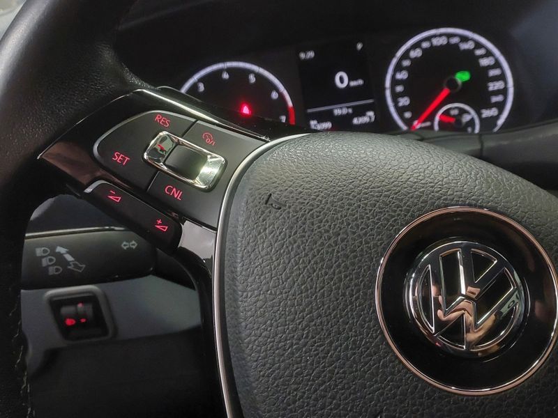 Volkswagen T-CROSS 1.0 200 TSI TOTAL FLEX AUTOMÁTICO 2021/2021 BETIOLO NOVOS E SEMINOVOS LAJEADO / Carros no Vale