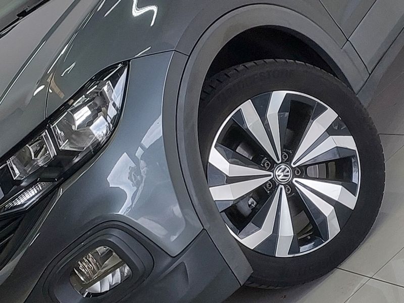 Volkswagen T-CROSS 1.0 200 TSI TOTAL FLEX AUTOMÁTICO 2021/2021 BETIOLO NOVOS E SEMINOVOS LAJEADO / Carros no Vale