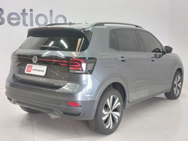 Volkswagen T-CROSS 1.0 200 TSI TOTAL FLEX AUTOMÁTICO 2021/2021 BETIOLO NOVOS E SEMINOVOS LAJEADO / Carros no Vale