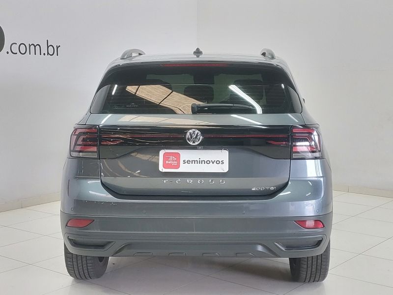 Volkswagen T-CROSS 1.0 200 TSI TOTAL FLEX AUTOMÁTICO 2021/2021 BETIOLO NOVOS E SEMINOVOS LAJEADO / Carros no Vale